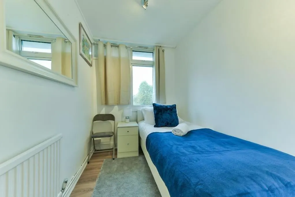 Nice Home In London, Central Peckham 0*, London United Kingdom